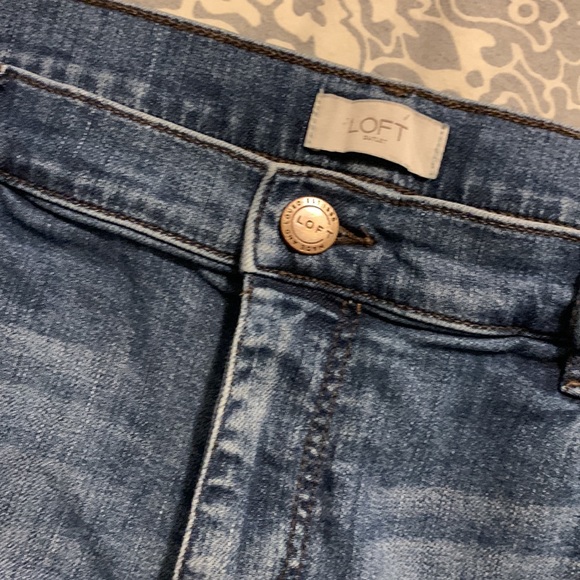 Loft outlet blue Jean shorts - Picture 2 of 5